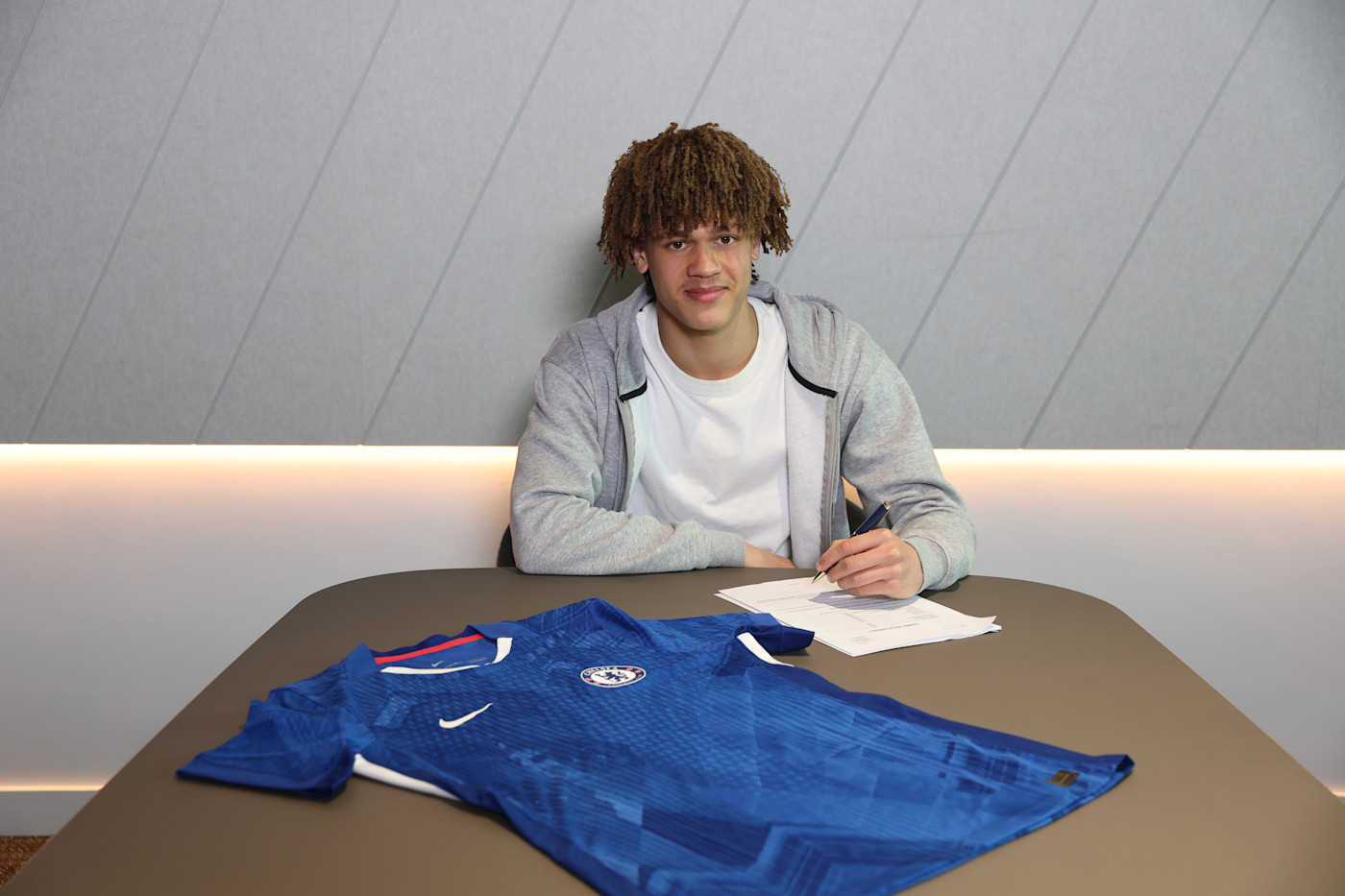 Emenalo_contract_2026_CL1_4815_g6uztnEY.