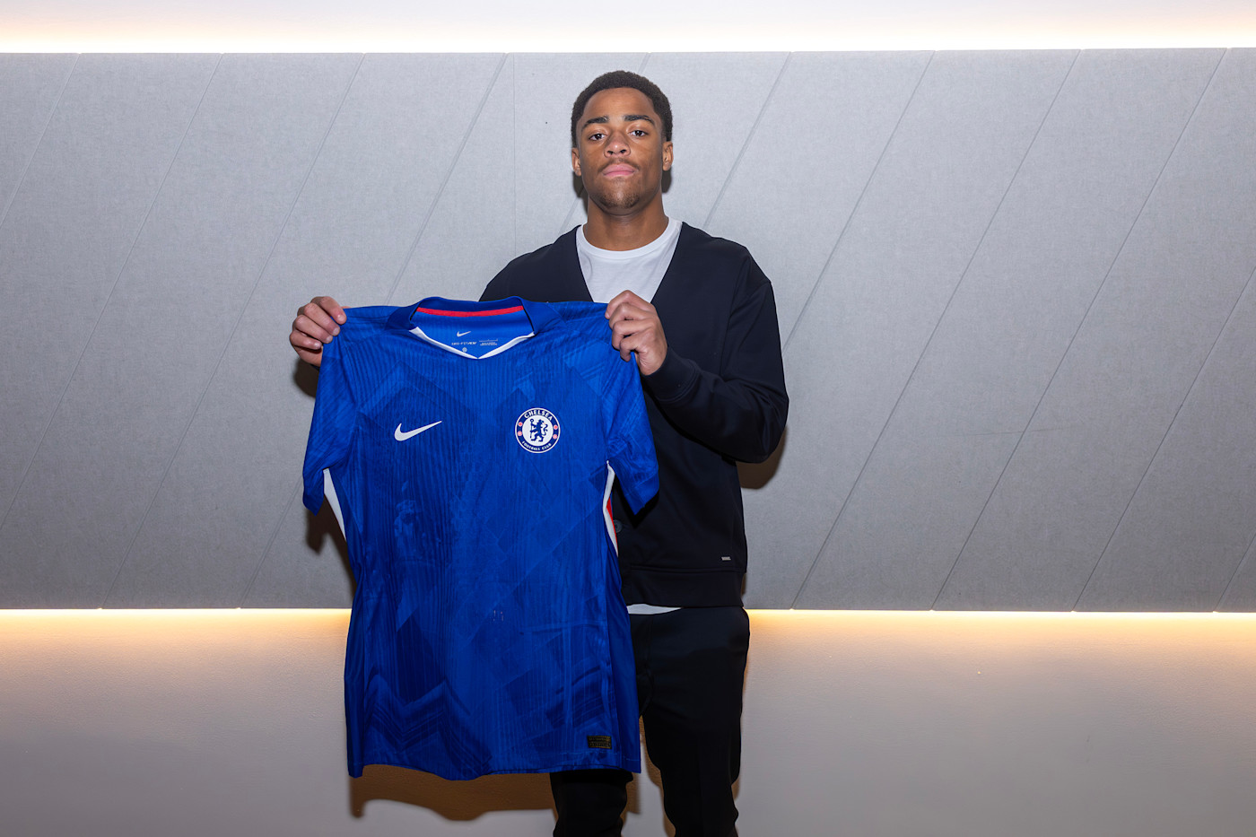 Kavuma-McQueen signed his new Chelsea contract at Cobham