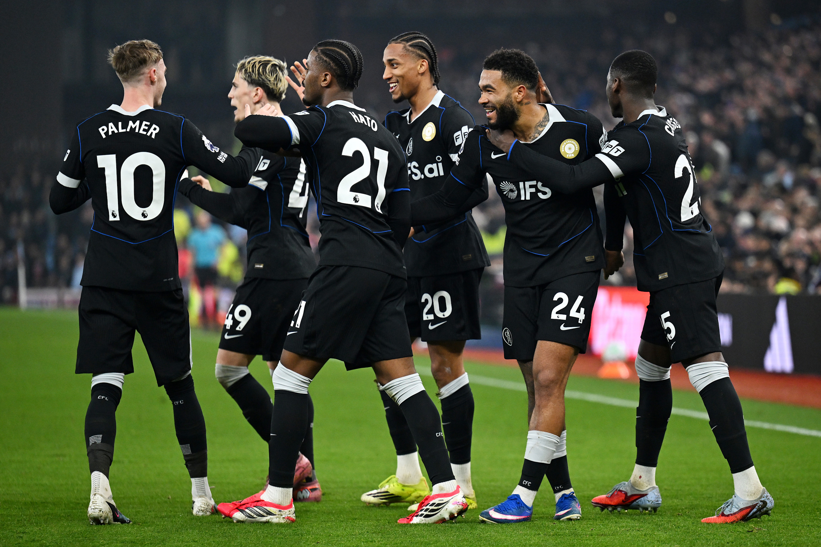 Chelsea masih berusaha kunci tempat Liga Champions musim depan
