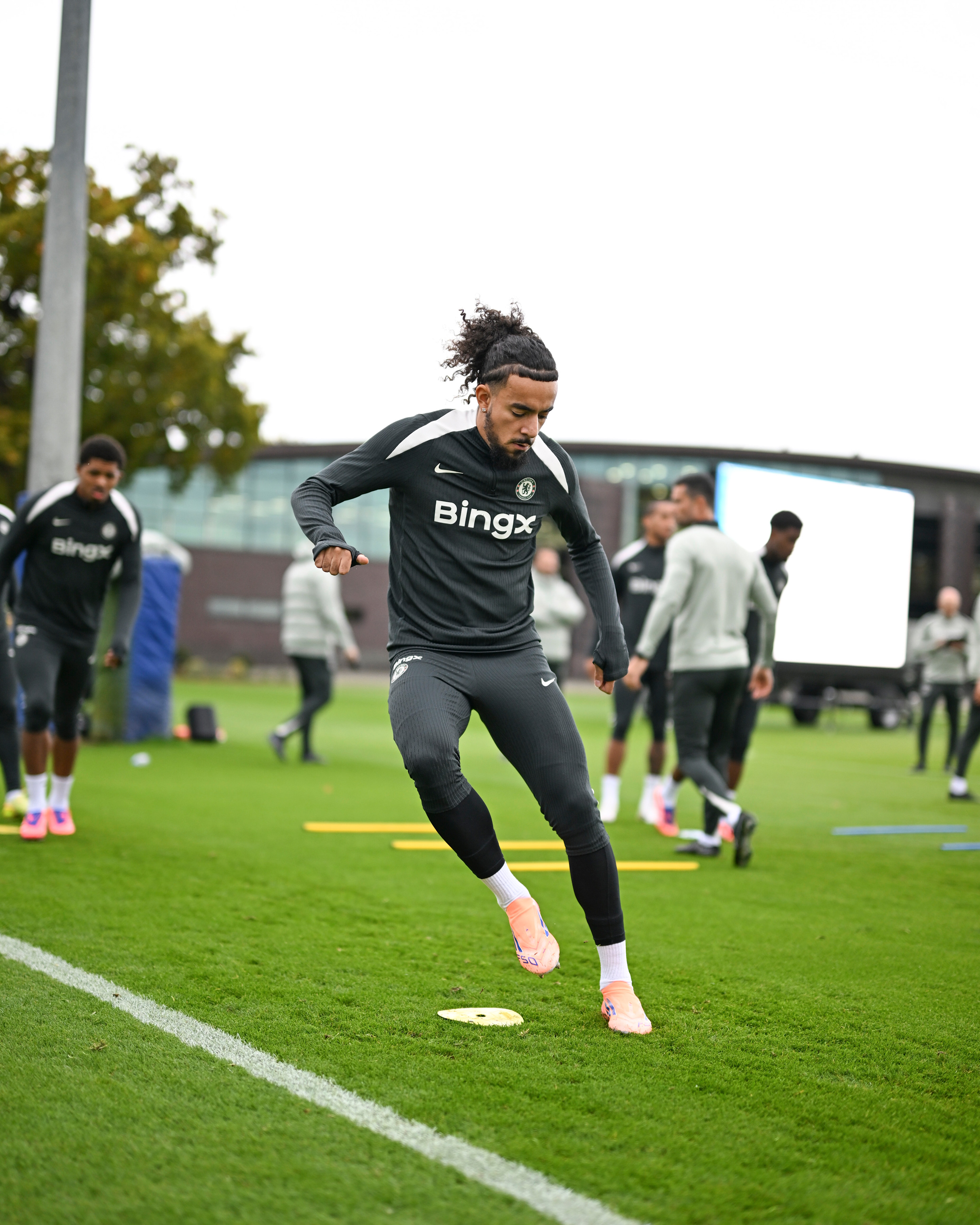 Training gallery: All eyes on Forest! | News | Official Site