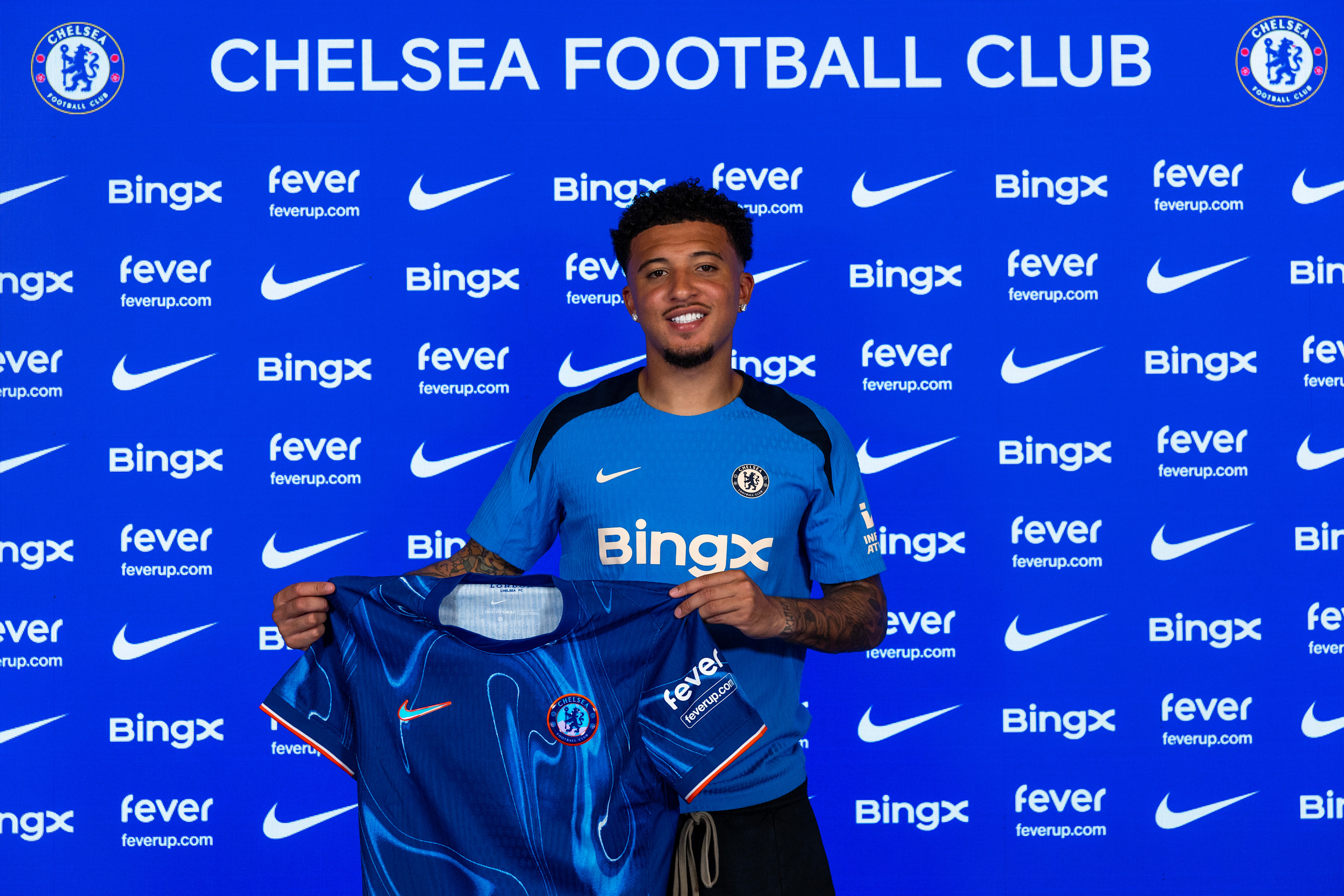 Jadon Sancho completes Chelsea move! | News | Official Site