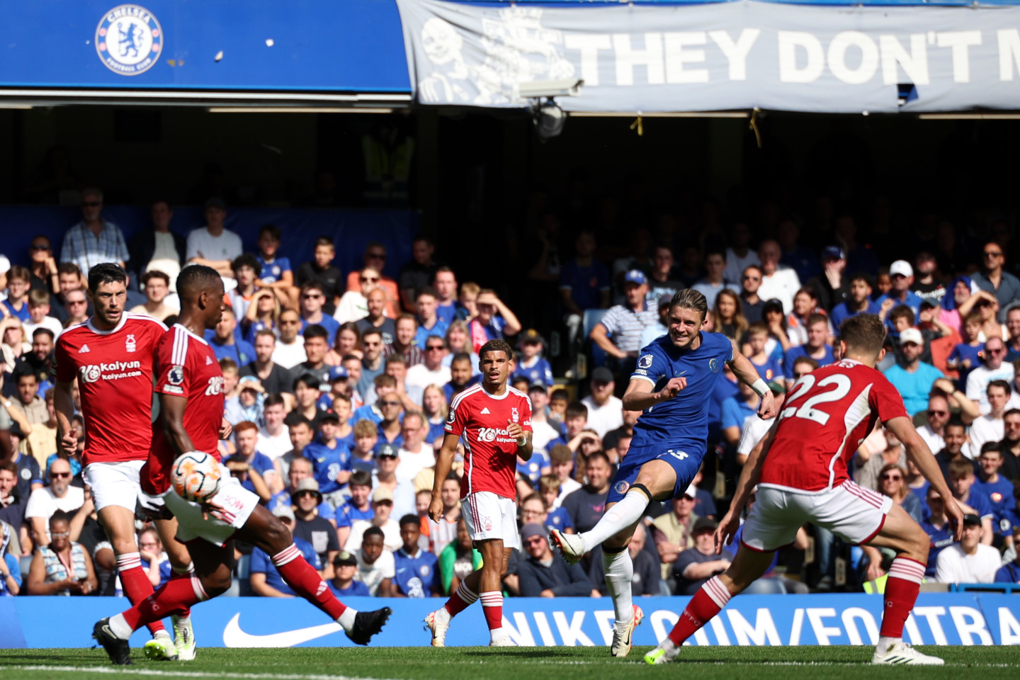 Report: Chelsea 0 Nottingham Forest 1 | News | Official Site | Chelsea  Football Club