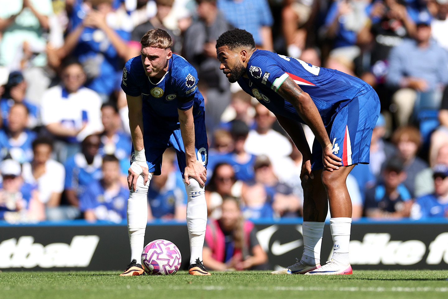 Chelsea ingin tambah bek baru