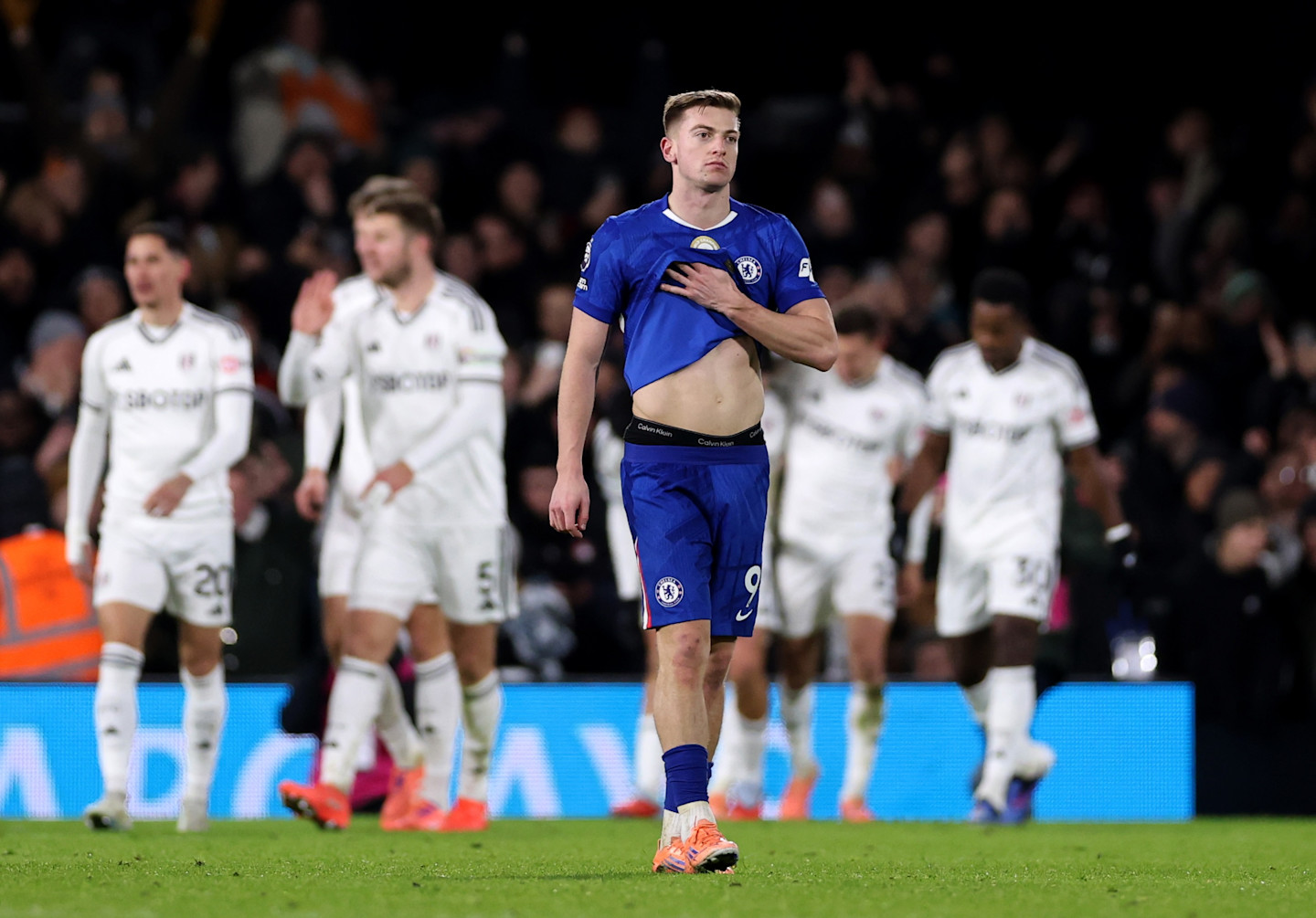 10 Kişilik Chelsea’ye Craven Cottage’ta Darbe: Fulham Derbiyi Son Dakikalarda Kopardı