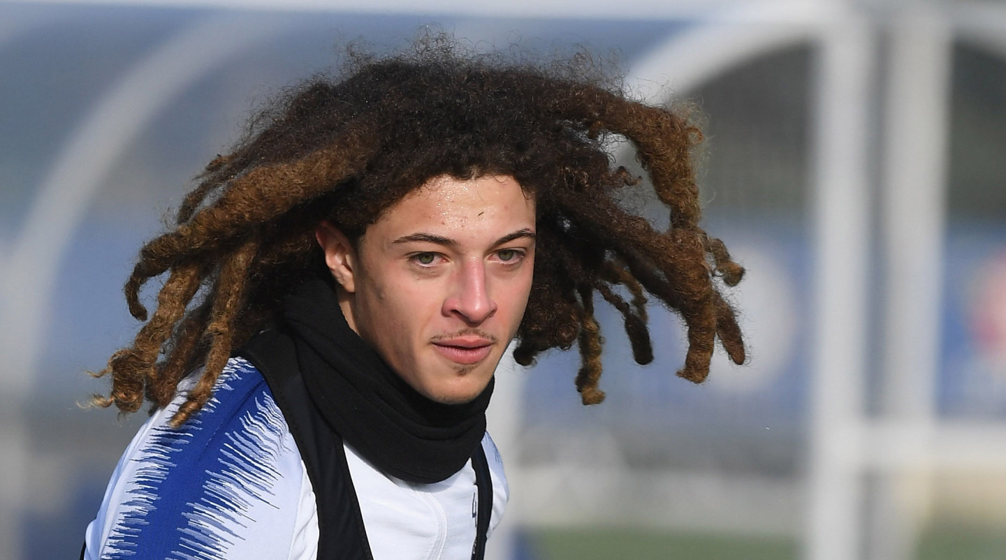 Ethan Ampadu - Tiềm Năng Trẻ Của Tuyển Xứ Wales Hành Trình Chinh Phục Thế Giới Bóng Đá
