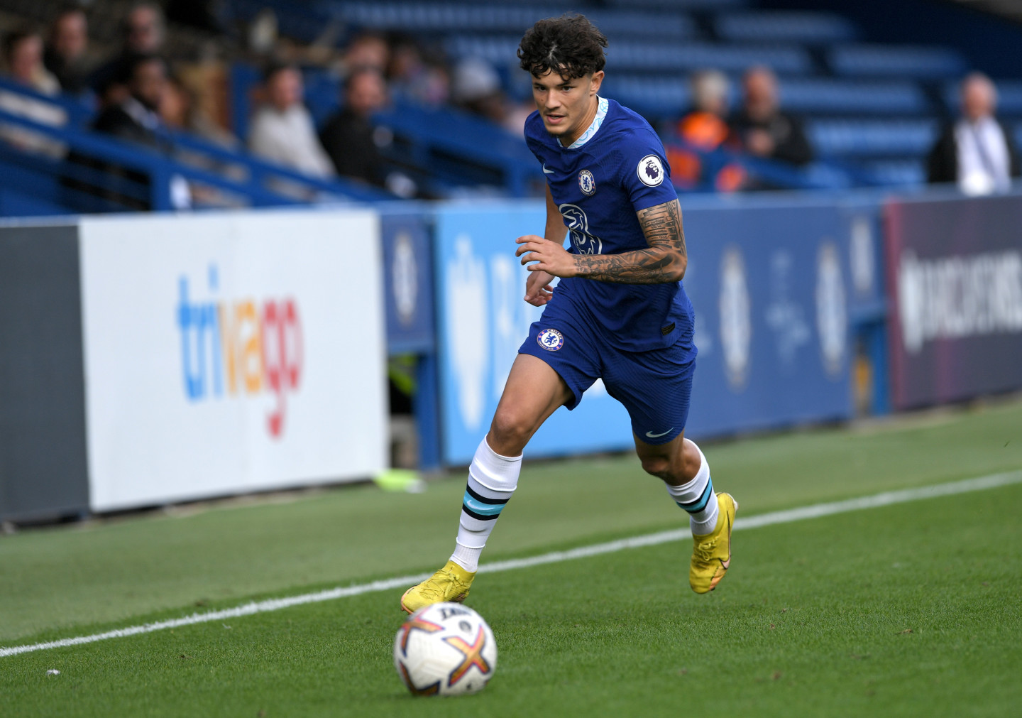 Thái Lan nhập tịch thành công tiền đạo Chelsea, quyết tranh vàng SEA Games 2 Soonsup-Bell moves to Spurs | News | Official Site | Chelsea Football Club