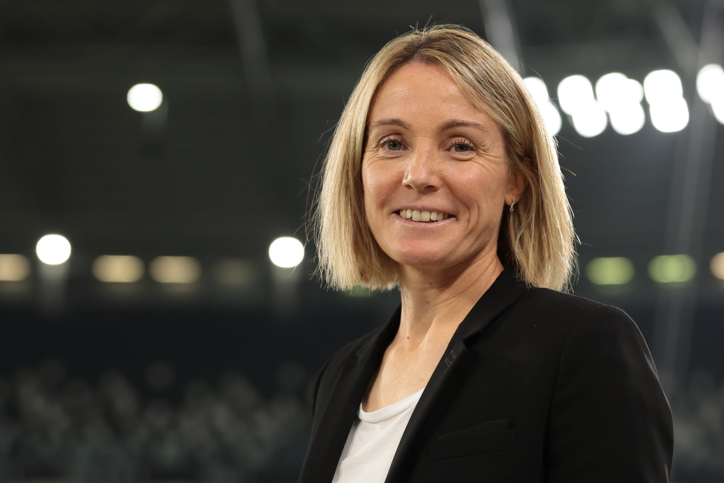 Chelsea women's coach cheap