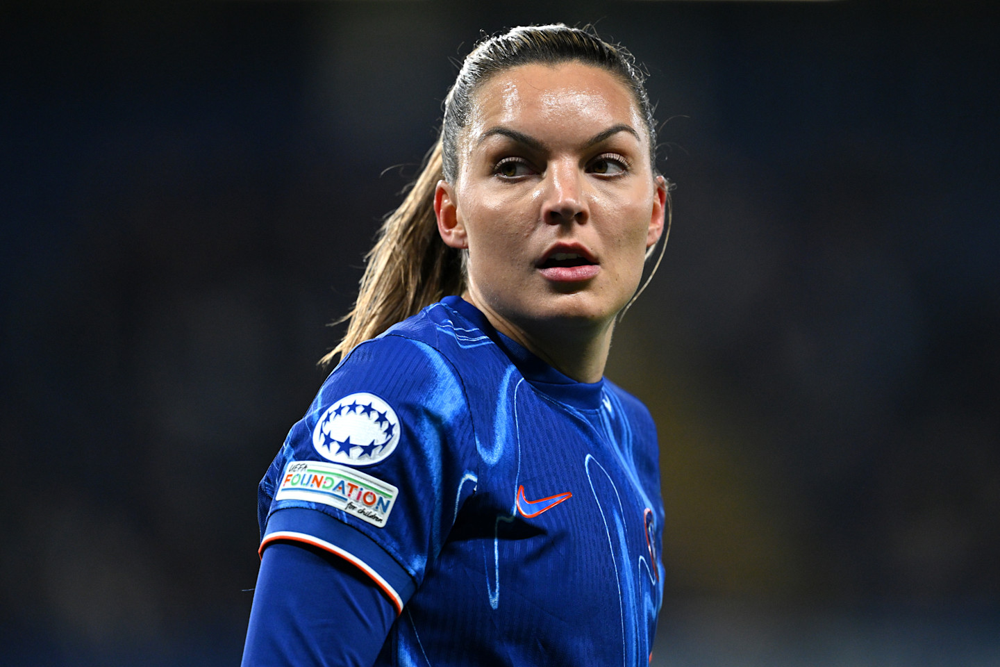 Chelsea and Liverpool Lock Horns in Dramatic Women’s FA Cup Semi-Final Showdown