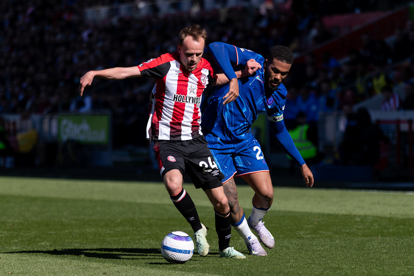 Chelsea vs Brentford: Caicedo Bersinar, Buonanotte Melempem, Palmer