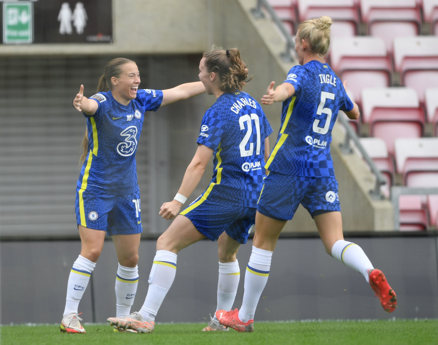 Ladies chelsea store