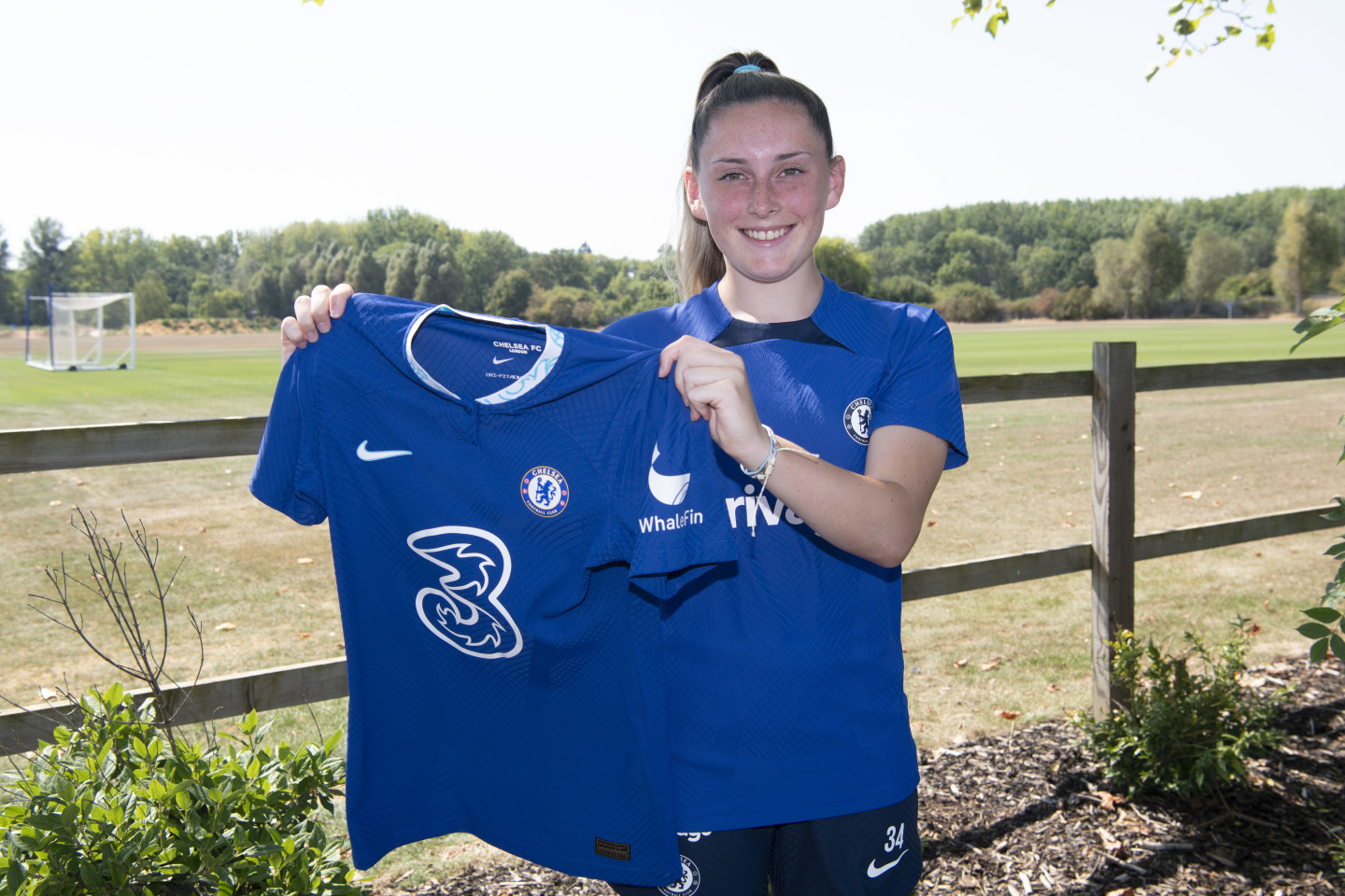 Charlotte Wardlaw signs new contract, News