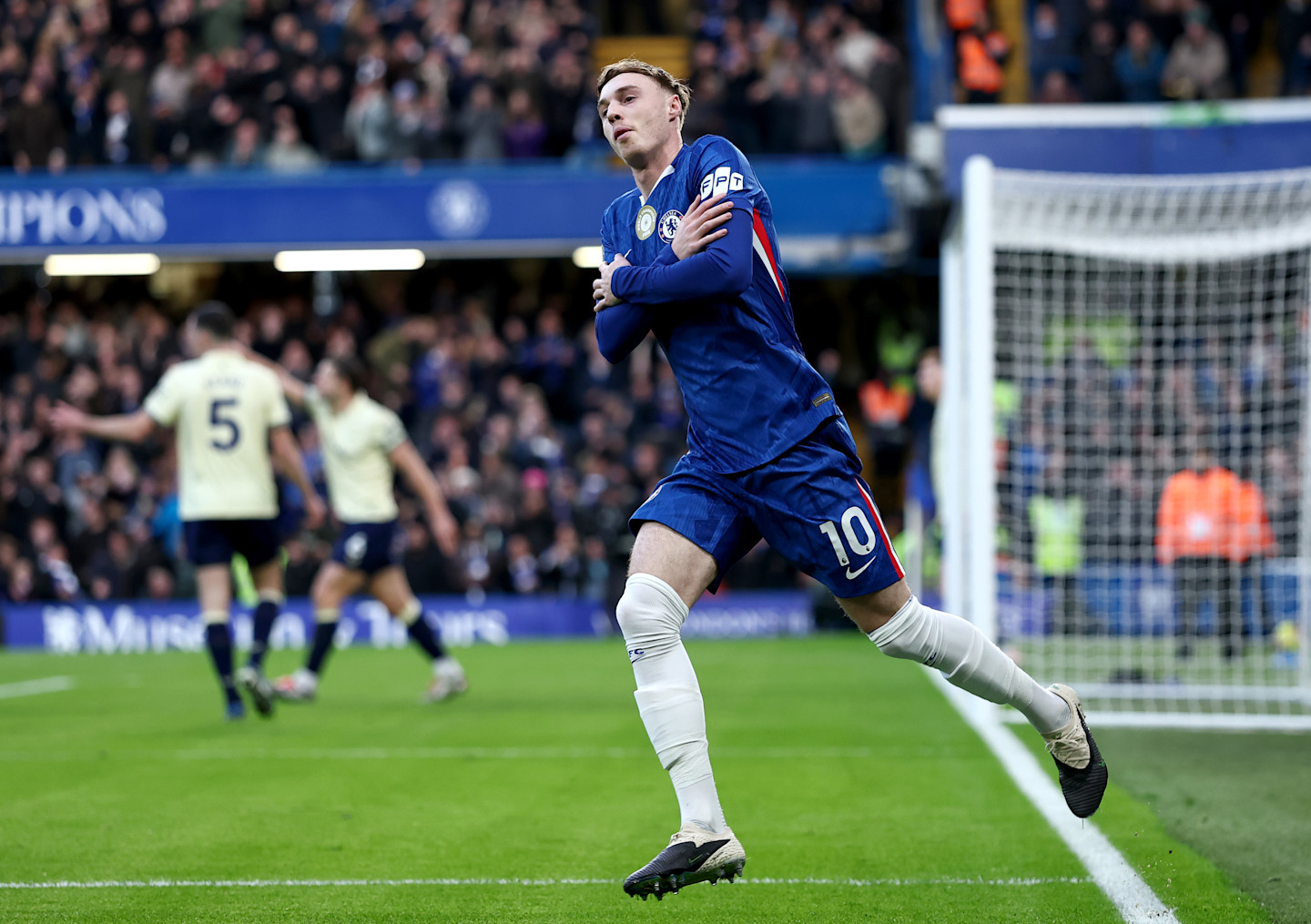 A Grand Old Team To Report – 45 Years Following Everton Football Club | Soccer Books Limited