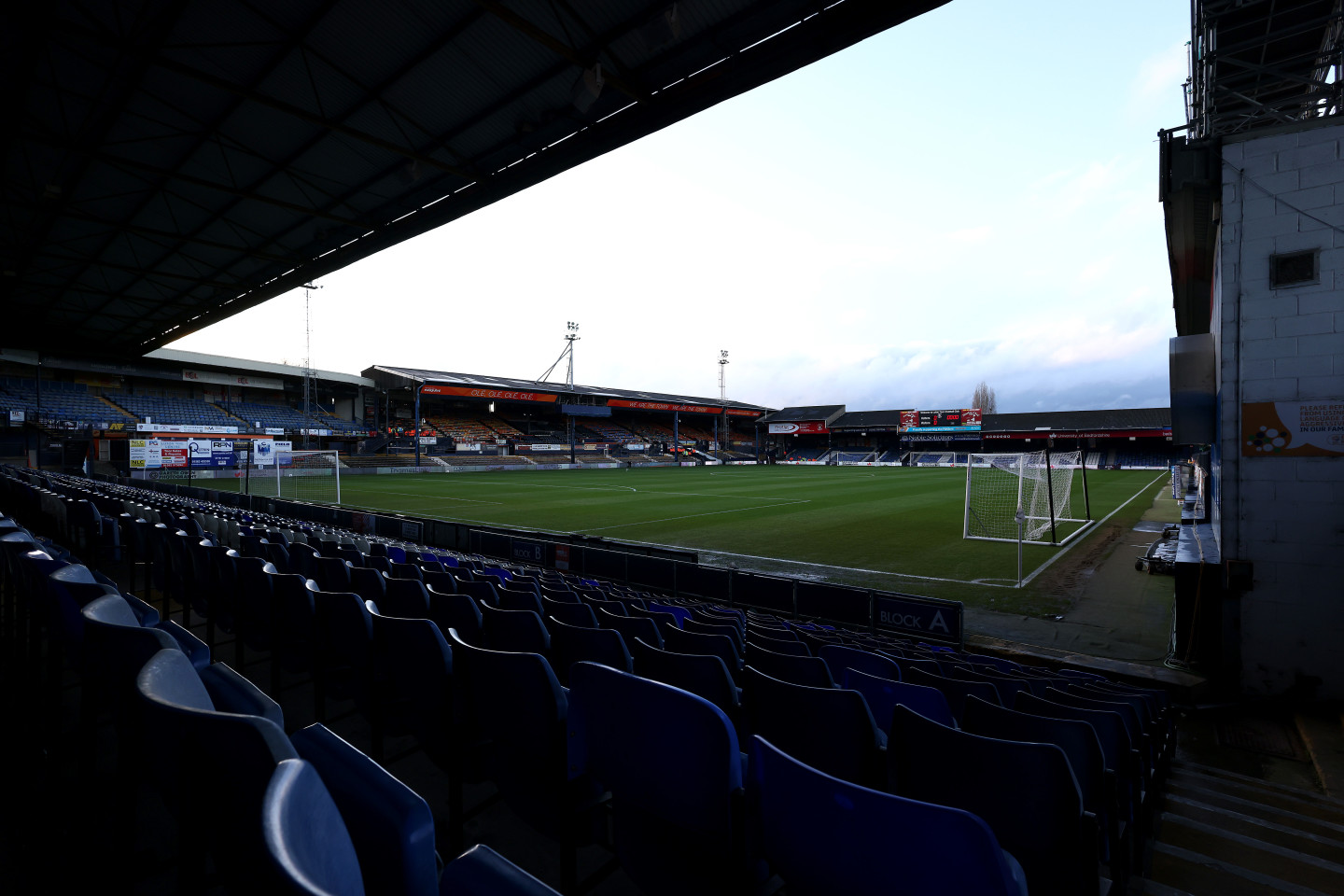 Luton Town - Estádio - Kenilworth Road